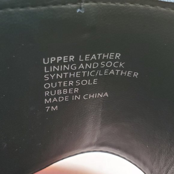 Black sandals with snakeskin detail sz 7 - Picture 6 of 7